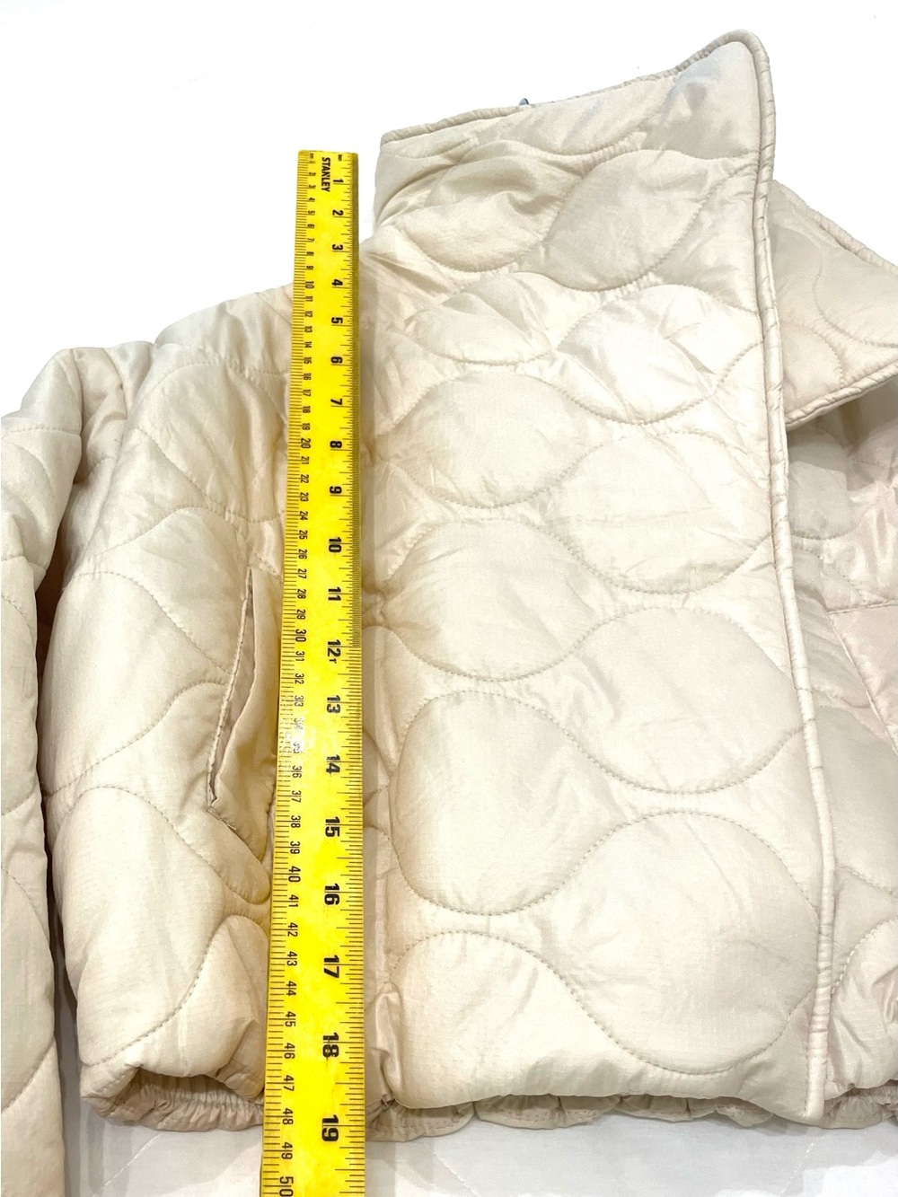 ASOS Cropped Onion Quilted Puffer Jacket - Picture 5 of 10
